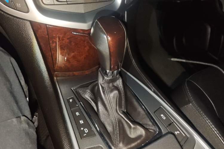 Used Cadillac SRX 2011 3.0L Flagship Edition