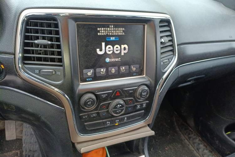 Used Jeep Grand Cherokee 2013 3.6L Luxury Navigation Edition