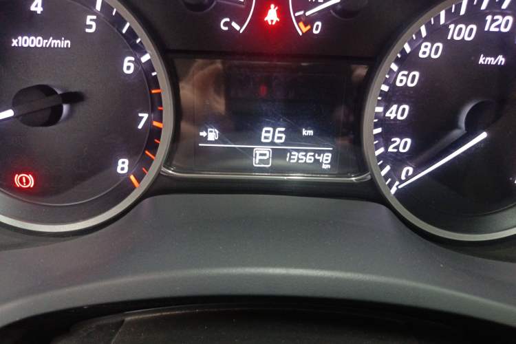 Used Nissan Sylphy 2016 1.6XV CVT Smart Enjoyment Version Odometer Close Up