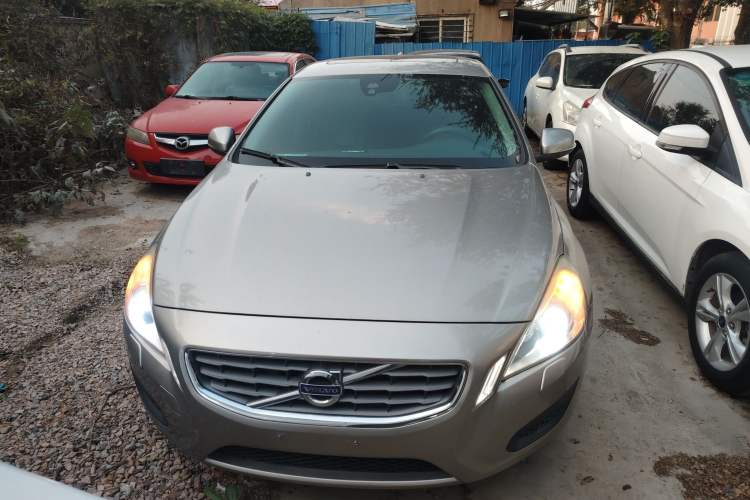 Used Volvo S60 2011 2.0T Comfort Edition
