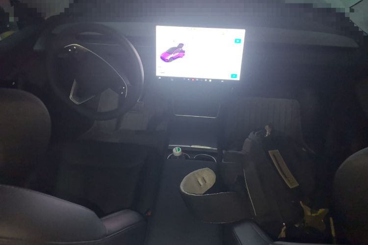 Used Tesla Model Y 2025 Rear-Wheel-Drive Version