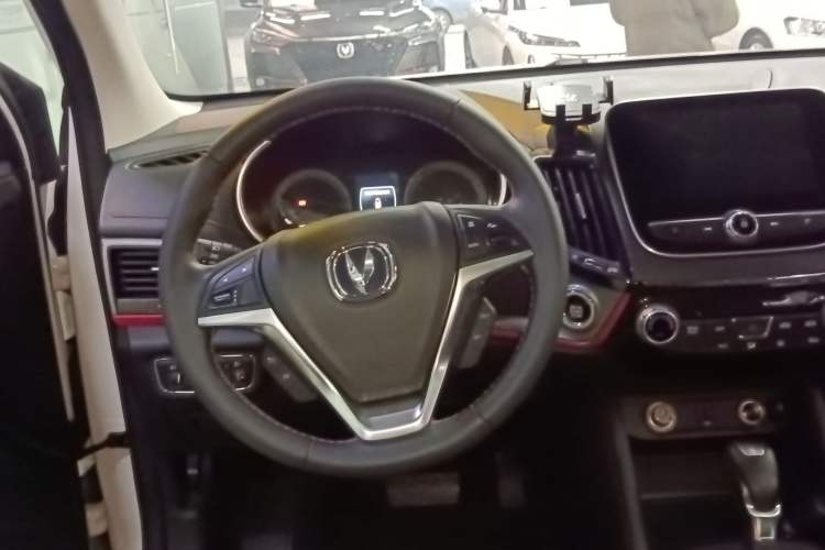 Used CHANGAN CS55 2018 1.5T Automatic Colorful Edition China V Standard