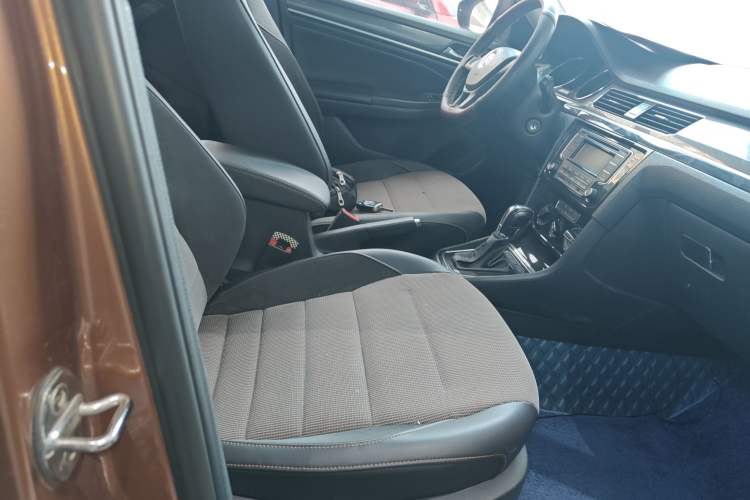 Used Volkswagen C-TREK 2017 1.6L Automatic Comfort Model
