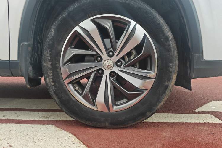 Used CHANGAN CS75 PLUS 2020 1.5T Automatic Luxury Version Right Front Wheel Hub