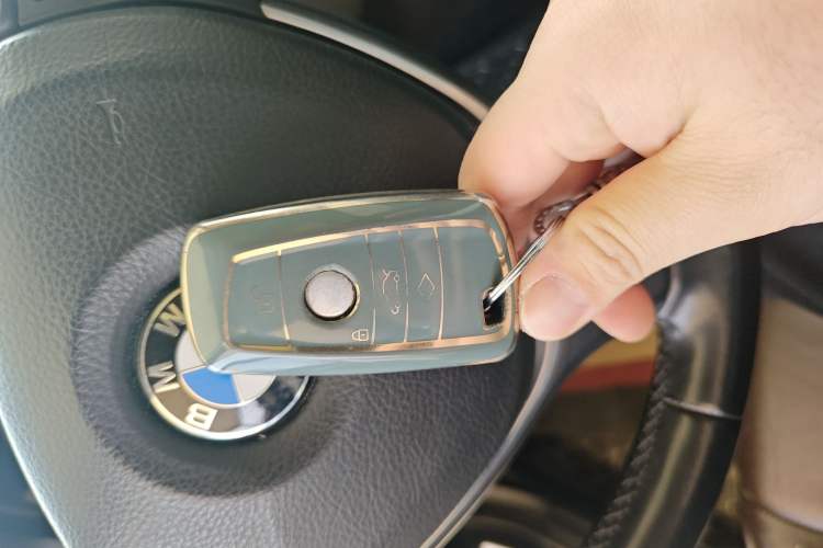 Used BMW 5 Series 2014 525Li Luxury Design Package
