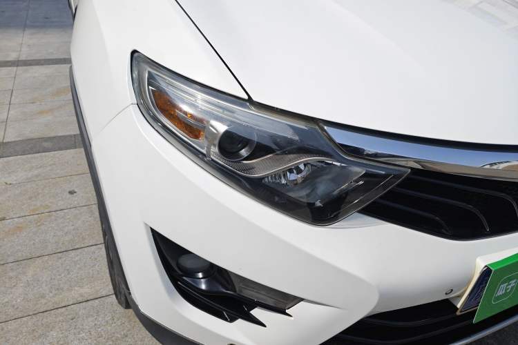 Used Soueast DX7 2015 1.5T Manual Elite Model