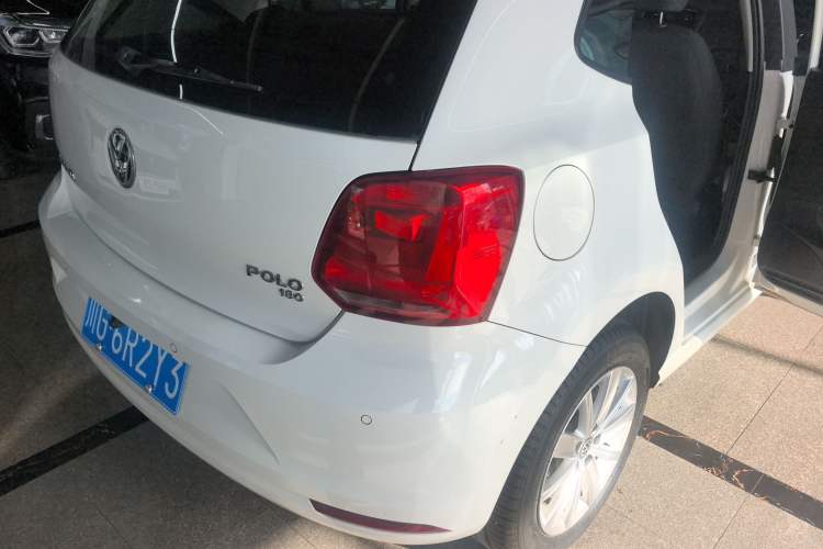 Used Volkswagen Polo 2014 1.6L Automatic Comfort Edition Right Rear Taillight