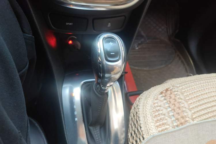 Used Buick Encore 2015 1.4T Automatic Two-Wheel Drive Urban Leading Model
