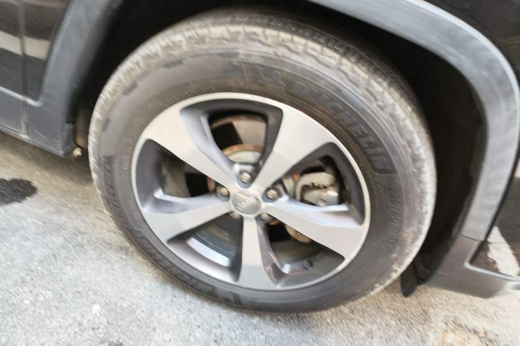 Used Jeep Cherokee 2019 2.0T 2WD Enjoyment Edition China V