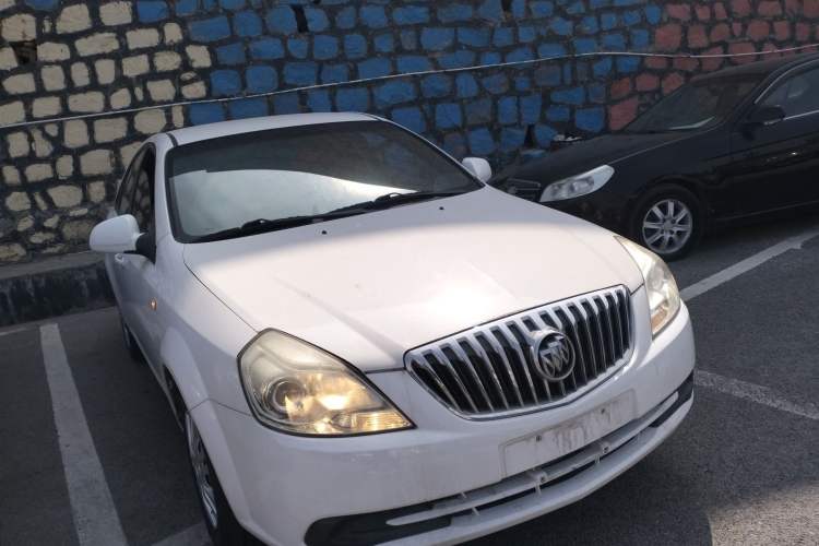 Used Buick Excelle 2015 1.5L Automatic Classic Model
