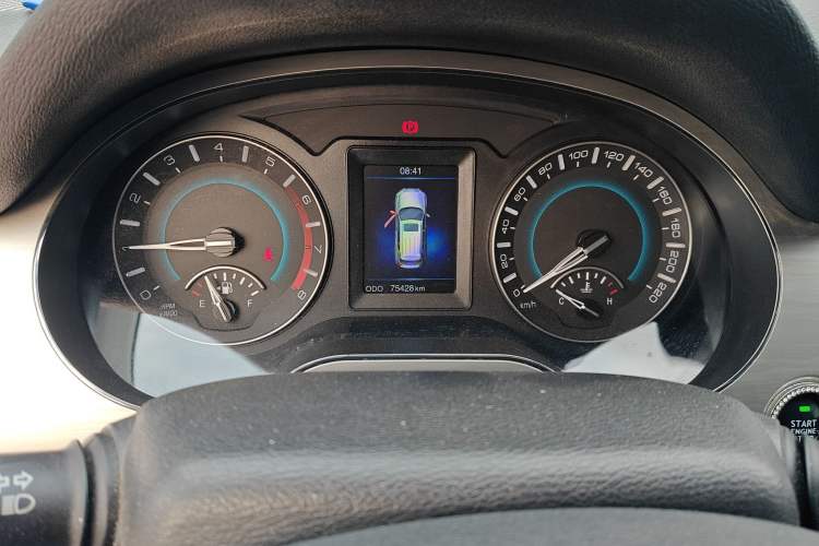 Used Haval H2 2017 Red-Label 1.5T Manual Two-Wheel-Drive Elite Model