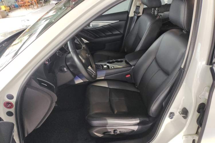 Used Infiniti Q50L 2018 2.0T Enjoyment Edition China V standard Left Front Seat