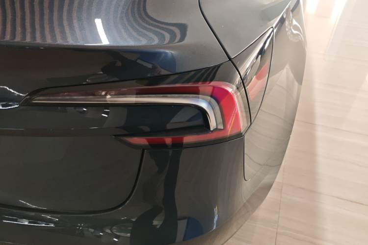 Used Tesla Model 3 2025 Rear-Wheel-Drive Version