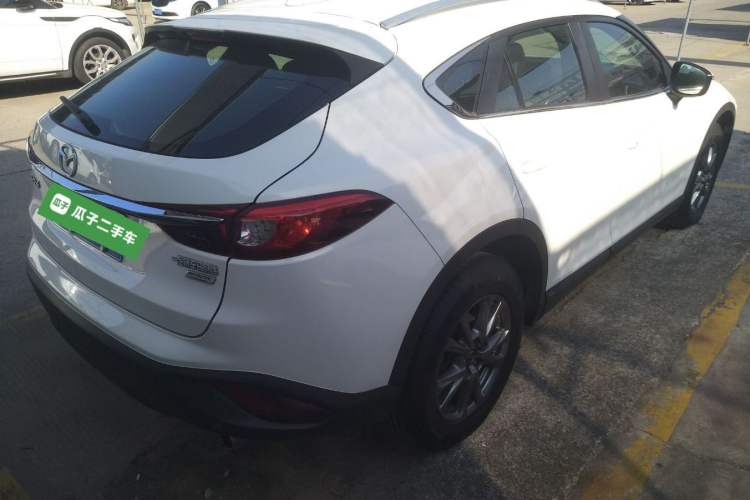 Used Mazda CX-4 2018 2.0L Automatic Two-Wheel Drive Blue Sky Premium Upgrade Version China V Standard