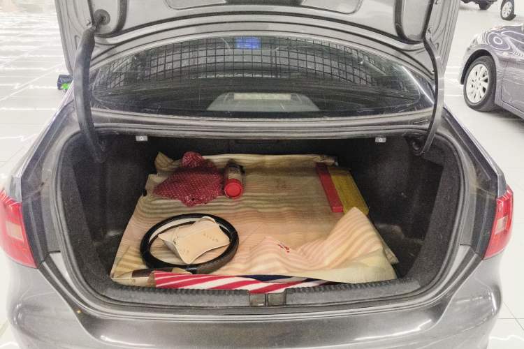 Used Volkswagen Sagitar 2014 Revised Version 1.6L Automatic Comfort Edition