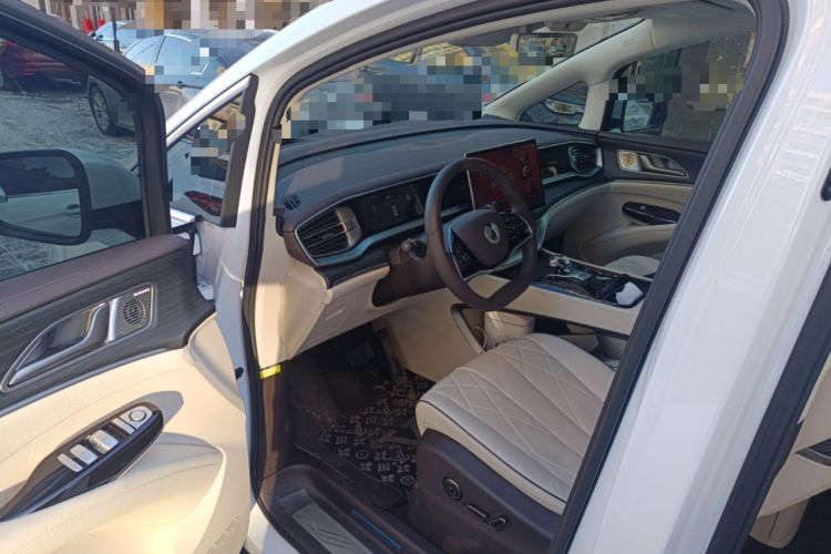 Used Denza D9 2024 DM-i 980 Four-Wheel Drive Flagship Model