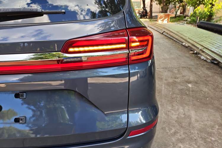 Used BYD Song 2021 Classic Edition 1.5T Automatic Luxury Model
