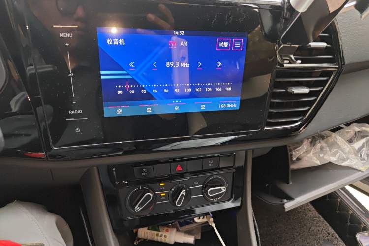 Used Jetta VS5 2019 280TSI Automatic Trend Model Audio And AC Panel