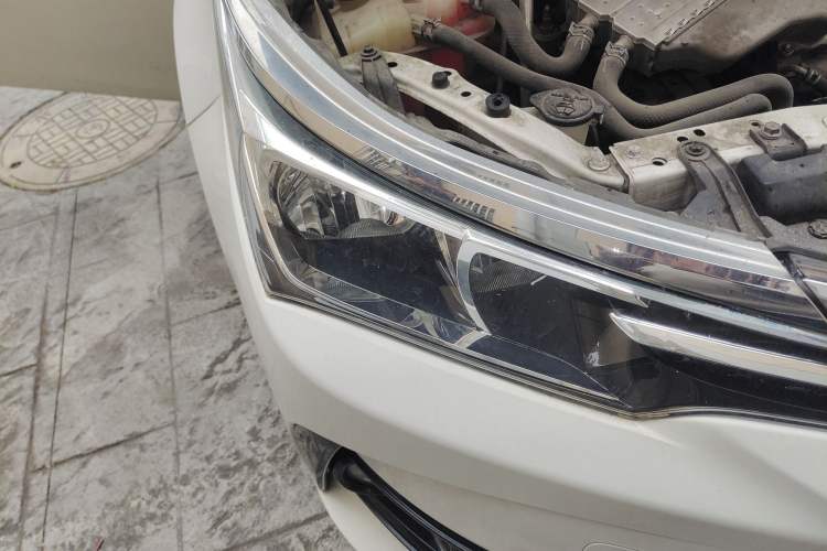 Used Toyota Corolla 2017 Revised Version 1.2T S-CVT GL Right Front Headlight