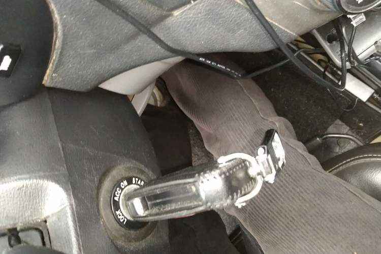 Used Hyundai Celesta 2011 1.6L Manual Comfort Edition Vehicle Key