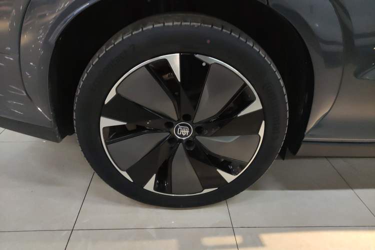 Used BYD Tang L 2025 EV 600KM All-Wheel-Drive LiDAR Flagship Model
