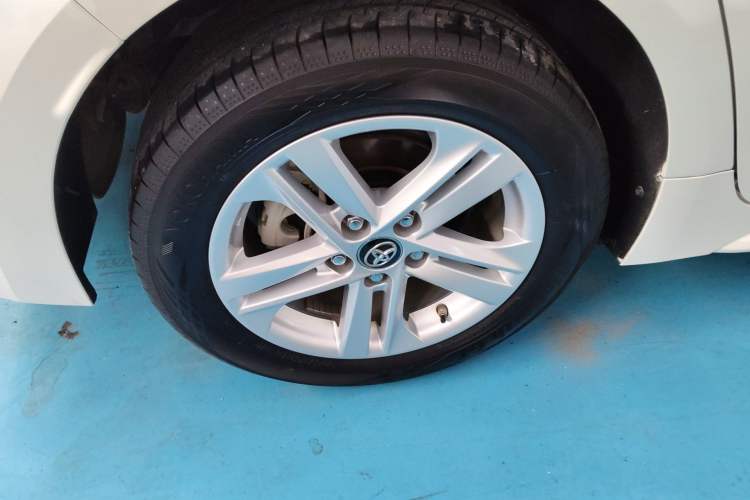 Used Toyota Levin 2019 185T CVT Luxury Edition China VI Standard Right Rear Wheel Hub