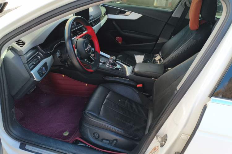 Used Audi A4L 2019 40 TFSI Fashion Edition China VI Emission Standard
