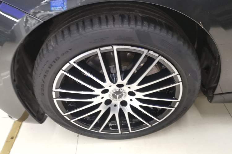 Used Mercedes-Benz C-Class 2023 C 200 L Sport Edition Left Front Wheel Hub