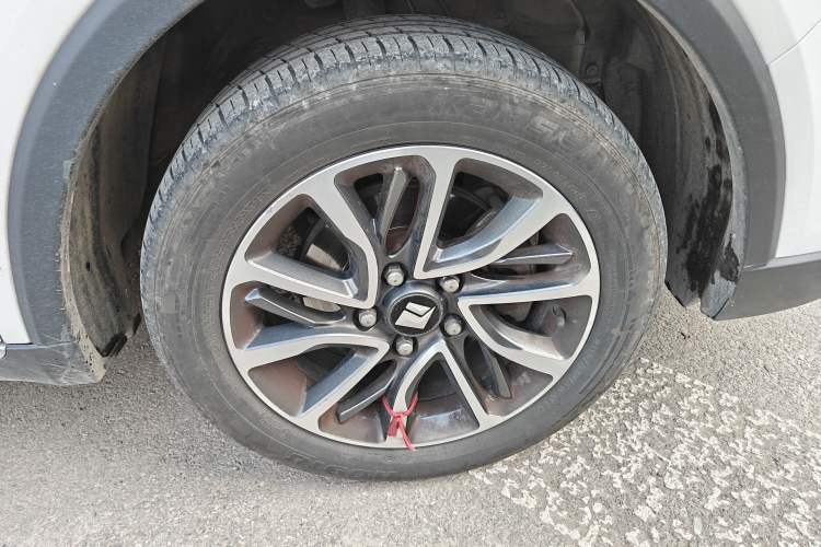 Used Baojun 730 2019 1.5T Manual Fashion Model 7-seater China VI