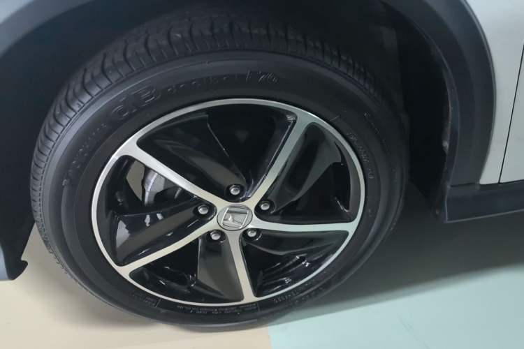 Used Honda Vezel 2020 1.5L CVT Pioneer Edition
