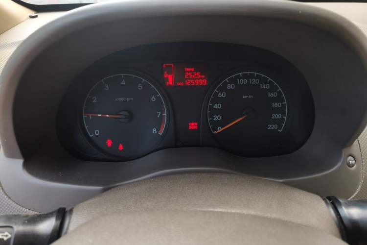 Used Hyundai Verna (older generation) 2010 Sedan 1.4L Manual Comfort GS
