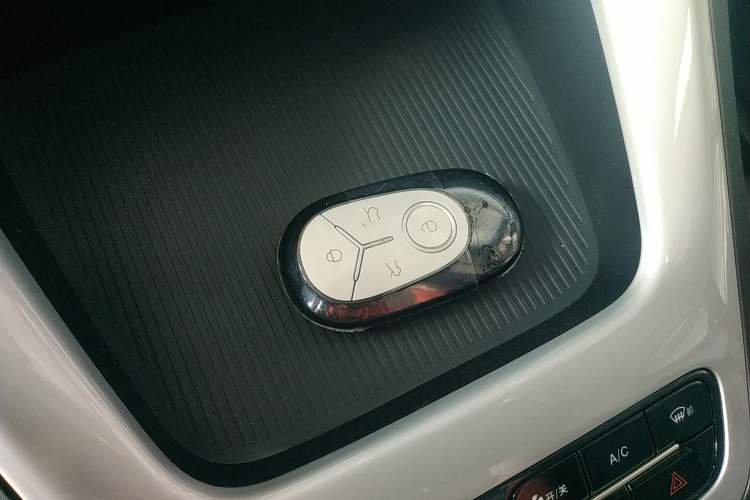 Used Geely Galaxy Geome 2026 Model 310km Youth Edition Vehicle Key