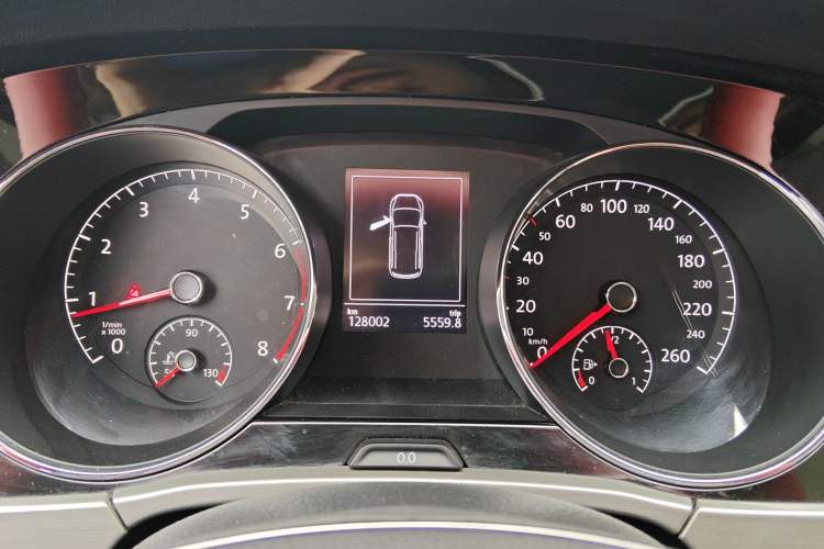 Used Volkswagen Touran 2018 Volkswagen Touran L 280TSI DSG Comfort Edition 7 Seats China V Emission Standard Instrument Cluster