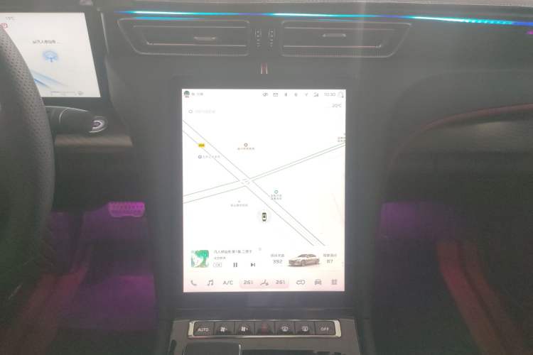 Used Hongqi H6 2024 2.0T ZhiMei Edition Audio And AC Panel