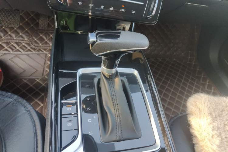 Used Bestune B70 2021 1.5T Automatic Enjoyment Model Gear Lever