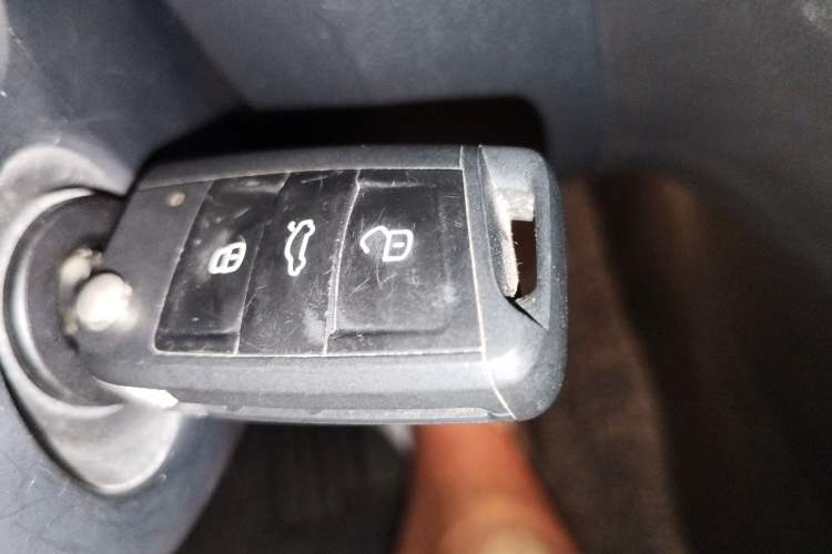 Used Skoda Octavia 2018 1.6L Automatic Luxury Edition Vehicle Key