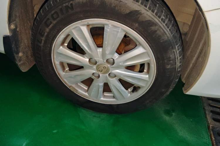 Used BYD L3 2015 Energy-Efficient Model 1.5L Automatic Comfort Edition