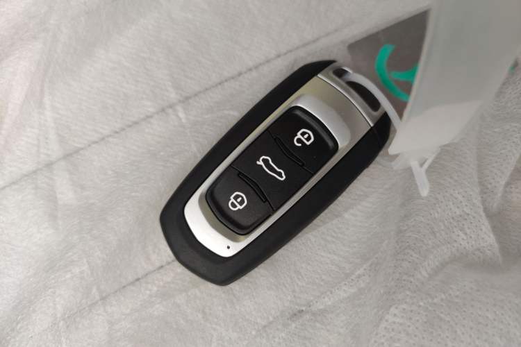 Used Geely Galaxy Panda 2025 210km Panda Rider Vehicle Key