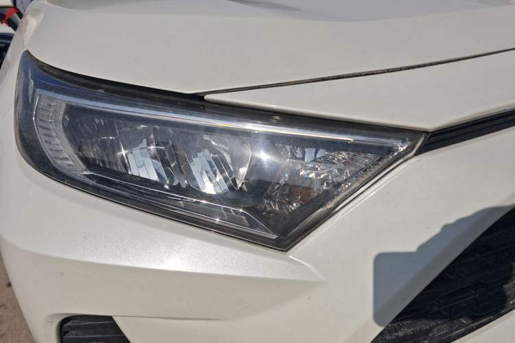 Used Toyota RAV4 2020 2.0L CVT Two-Wheel Drive Fashion Edition