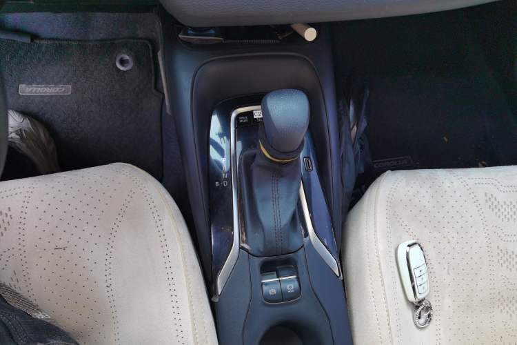 Used Toyota Corolla 2024 1.8L Smart Electric Hybrid Dual-Engine Elite Edition