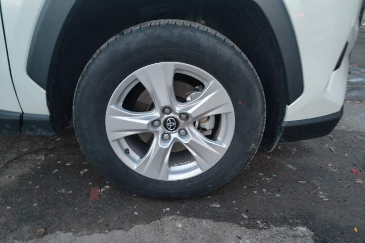 Used Toyota RAV4 2024 2.0L CVT Two-Wheel Drive Urban Edition
