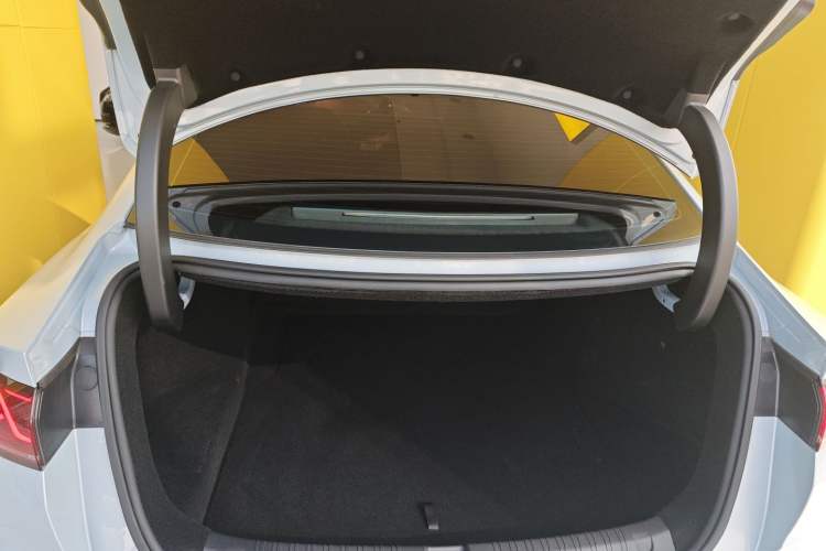 Used BYD Qin PLUS 2025 DM-i Smart Drive 120KM Superior Model