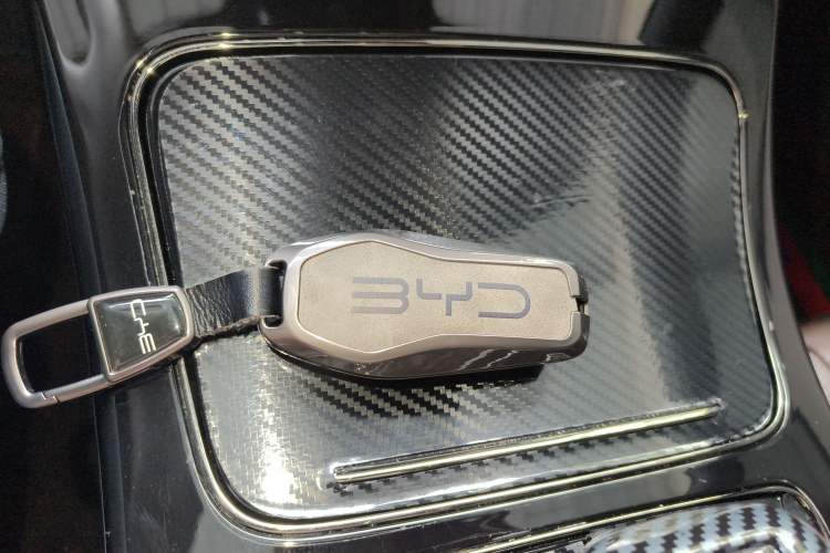 Used BYD Han 2023 EV Champion Edition 605KM Front-Drive Premium Model
