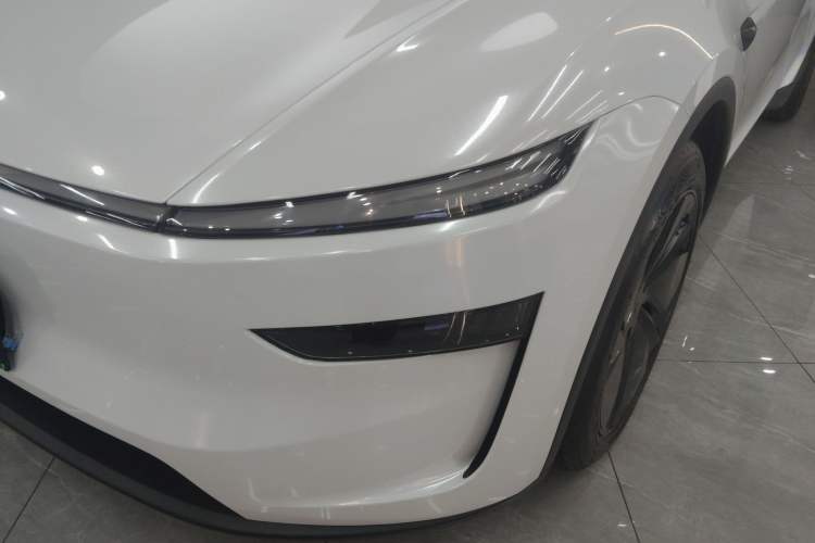 Used Tesla Model Y 2025 Rear-Wheel Drive First Edition