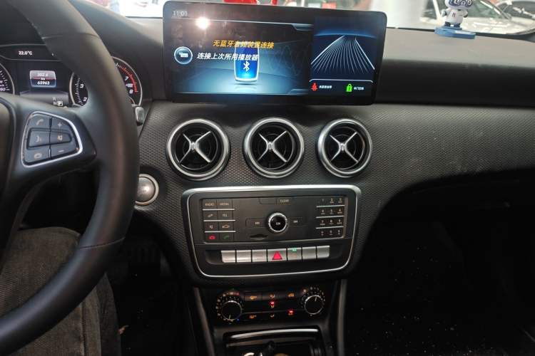 Used Mercedes-Benz A-Class 2016 A 180 Audio And AC Panel