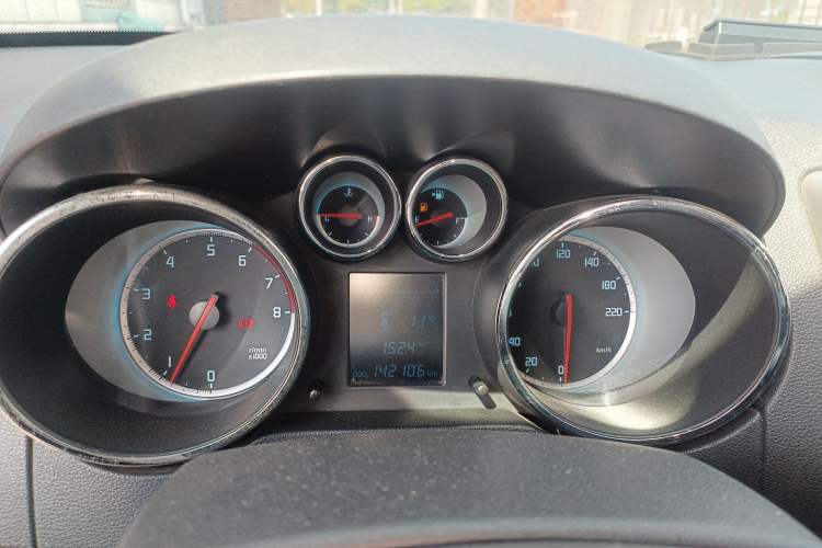 Used Changan CS35 2012 1.6L Manual Luxury Model China IV Standard
