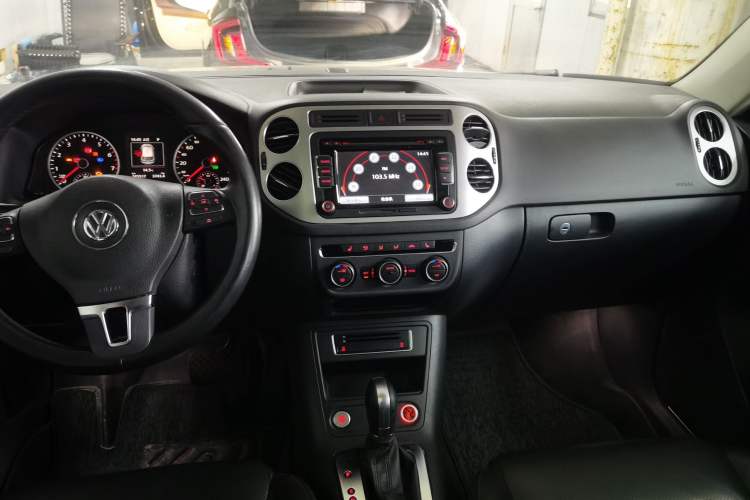 Used Volkswagen Tiguan L 2015 1.8TSI Automatic Two-Wheel Drive Luxury Model