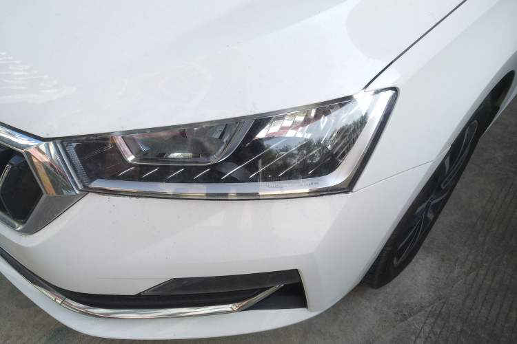 Used Skoda Rapid 2022 1.5L Automatic Comfort Edition
