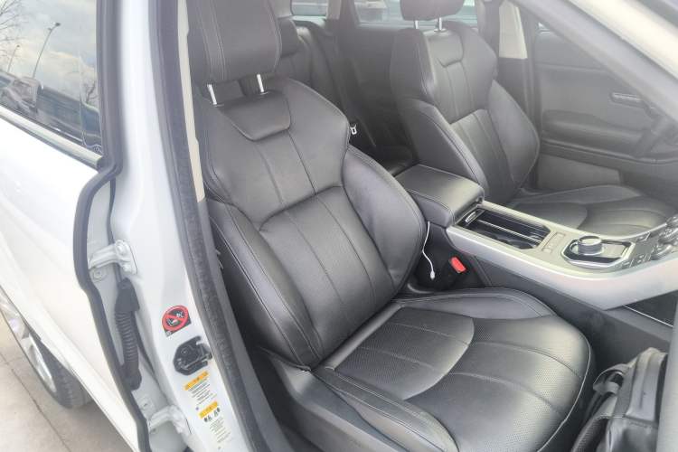 Used Land Rover Range Rover Evoque 2018 240 PS SE DYNAMIC Smart Edition