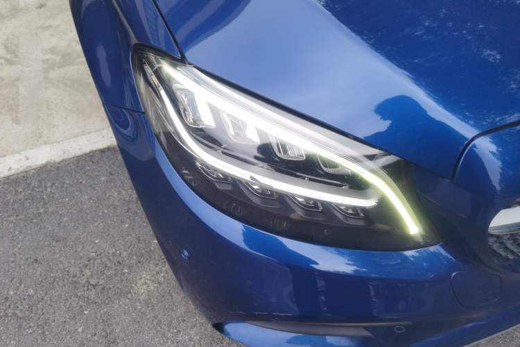 Used Mercedes-Benz C-Class 2019 Restyled C 260 L Sport Edition Right Front Headlight